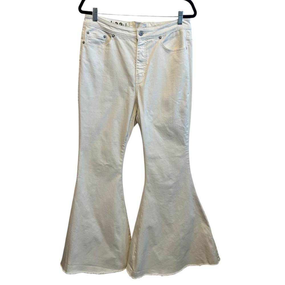 We The Free White Superflare Jeans Size 32